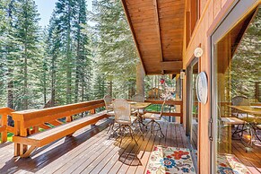 Spacious Retreat w/ Backyard: 1 Mi to Lake Almanor