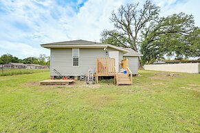 Pensacola Home on 1 Acre w/ Large Yard & Grill!