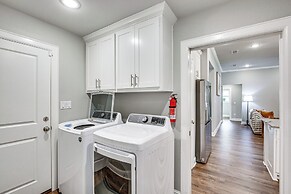 Peaceful Flint Home, Close to Lake Palestine!