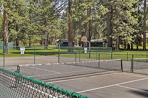 Woodsy Lake Almanor Cabin w/ Community Perks!