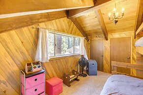 Woodsy Lake Almanor Cabin w/ Community Perks!