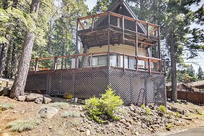 Woodsy Lake Almanor Cabin w/ Community Perks!