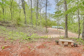 Inviting Des Arc Cabin w/ Fire Pit + Deck!