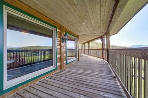 Panoramic Mtn Views: Spacious Tennessee Home!