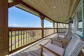 Panoramic Mtn Views: Spacious Tennessee Home!