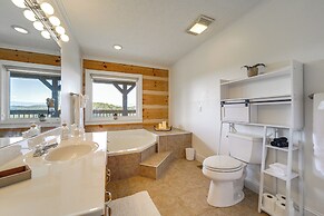 Panoramic Mtn Views: Spacious Tennessee Home!
