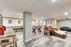 Pet-friendly Pocono Lake Home w/ Private Hot Tub!