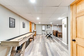 Pet-friendly Pocono Lake Home w/ Private Hot Tub!