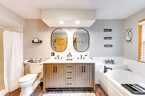 Pet-friendly Pocono Lake Home w/ Private Hot Tub!