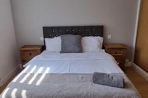 Spacious Luxurious Serviced Accommodation
