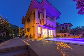 Villa Mo Icmeler Daily Weekly Rentals