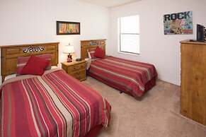 Robert's Cypress Pointe Vacation Home