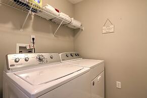 Amanda's Cozy Clear Creek Vacation Home