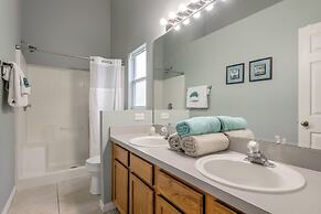 Amanda's Cozy Clear Creek Vacation Home