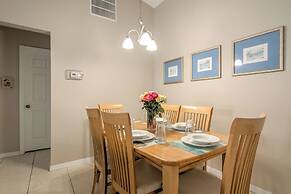 Amanda's Cozy Clear Creek Vacation Home