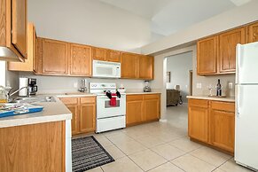 Amanda's Cozy Clear Creek Vacation Home