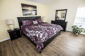 Kevin's Highgate Park Vacation Home