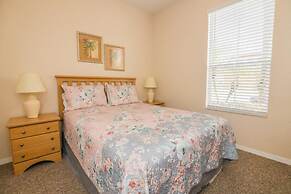 Lynval's Regal Palms Resort Townhome