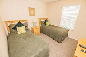 Lynval's Regal Palms Resort Townhome