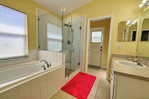 Arler House - Amazing 4 Bed 3 Bath - Private Pool