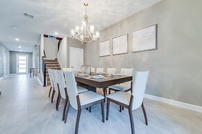 9 Bedroom Family Friendly Retreat - Private Pool