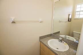 Lake View Townhome Near Disney