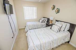 Lake View Townhome Near Disney