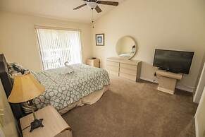 Charles' Sweetwater Club Condo