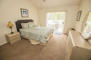 Charles' Sweetwater Club Condo