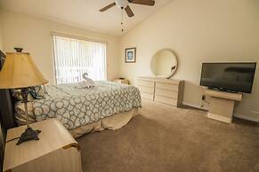 Charles' Sweetwater Club Condo