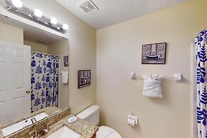 William's Lake Berkley Resort Vacation Home