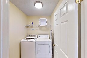 William's Lake Berkley Resort Vacation Home