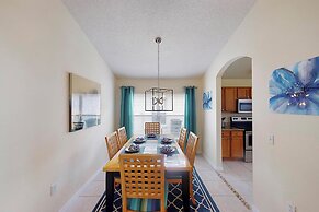 William's Lake Berkley Resort Vacation Home