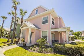 Heng's Runaway Beach Condo