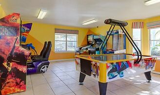 Ricardo's Villas at Island Club Condo