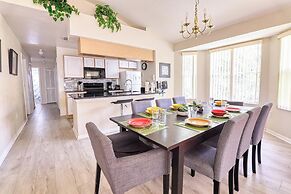 Ricardo's Villas at Island Club Condo