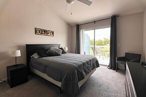 Ricardo's Villas at Island Club Condo