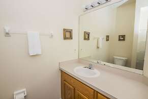 Rolando's Emerald Island Resort Townhouse