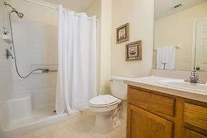 Rolando's Emerald Island Resort Townhouse