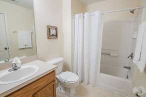 Rolando's Emerald Island Resort Townhouse