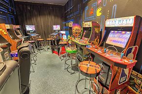 Jodie's Luxury Solara Home