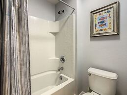 Calabria Villa Near Disney - Pool - Game Room