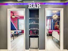 A Touch of Blue at Windsor Island Resort