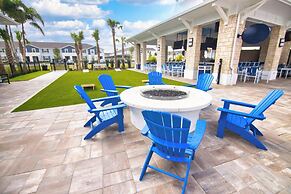 A Touch of Blue at Windsor Island Resort