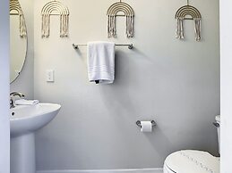 A Touch of Blue at Windsor Island Resort