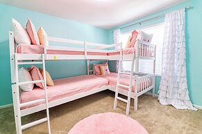 Christopher's Windsor Hills Home