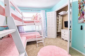 Christopher's Windsor Hills Home