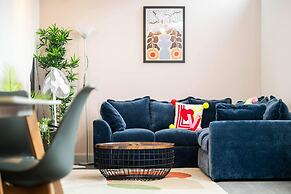 2 Bdr Modern Living in The Old Bank Hse