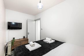 2 Bdr Modern Living in The Old Bank Hse