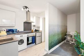 2 Bdr Modern Living in The Old Bank Hse